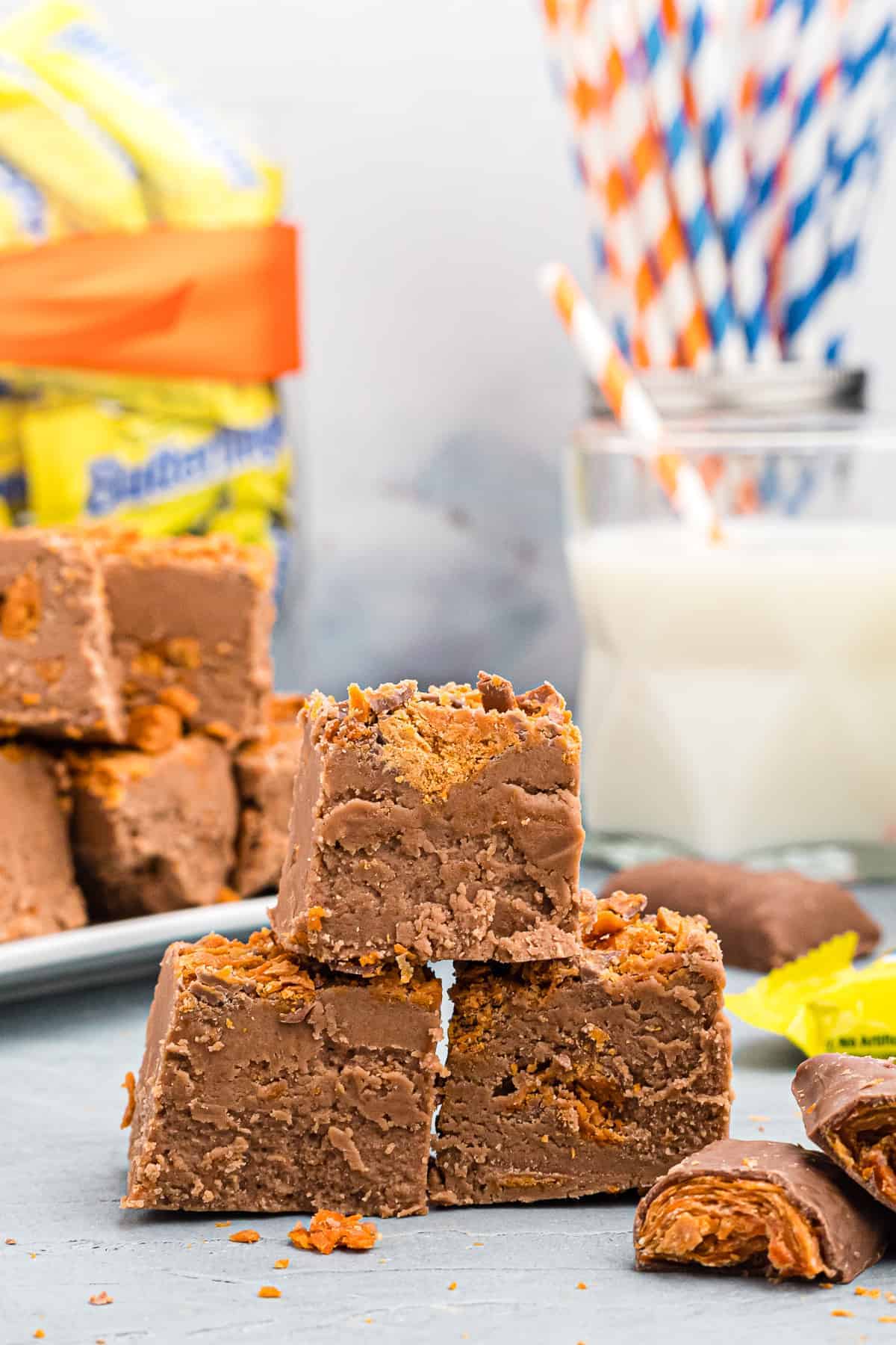 butterfinger fudge on plate