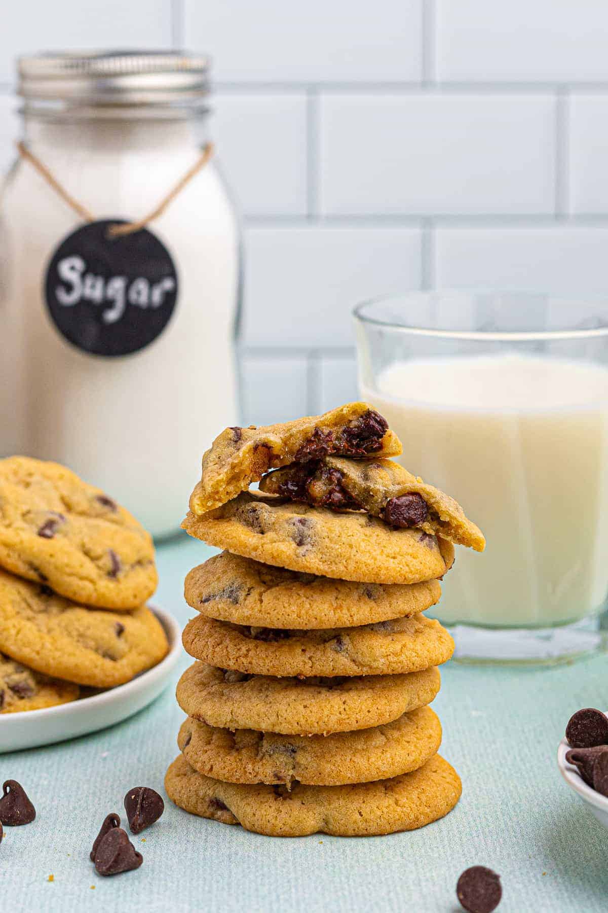 Chocolate Chip Cookies - Easy Dessert Recipes