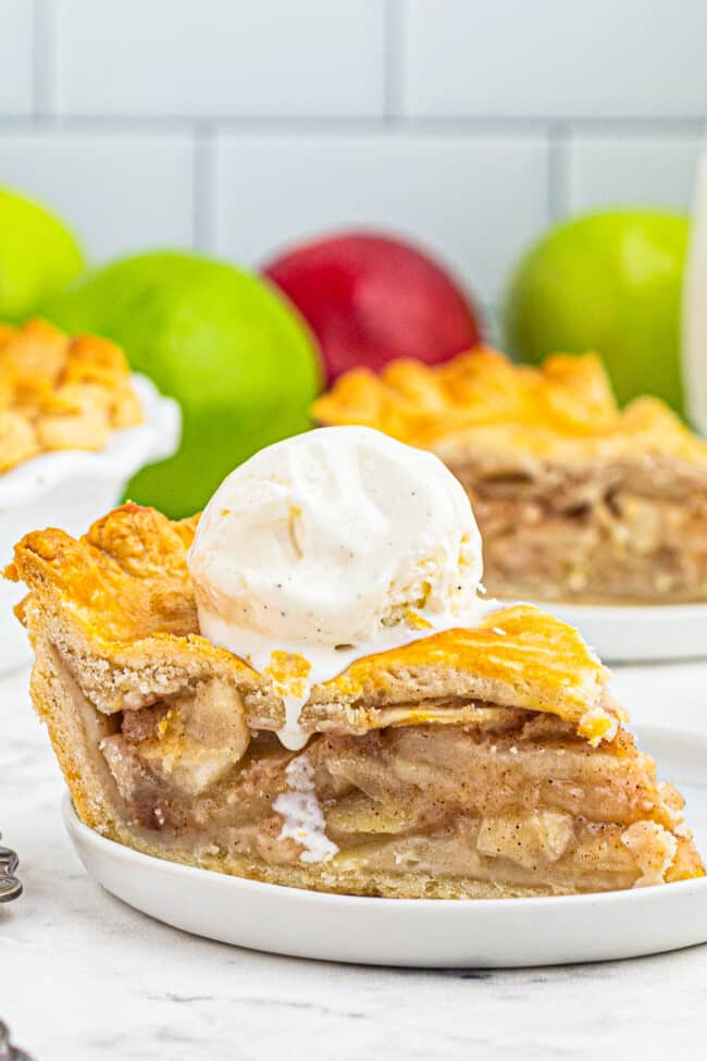 Homemade Apple Pie Recipe - Easy Dessert Recipes