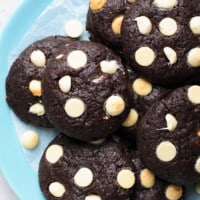 up close white chocolate chip chocolate cookies