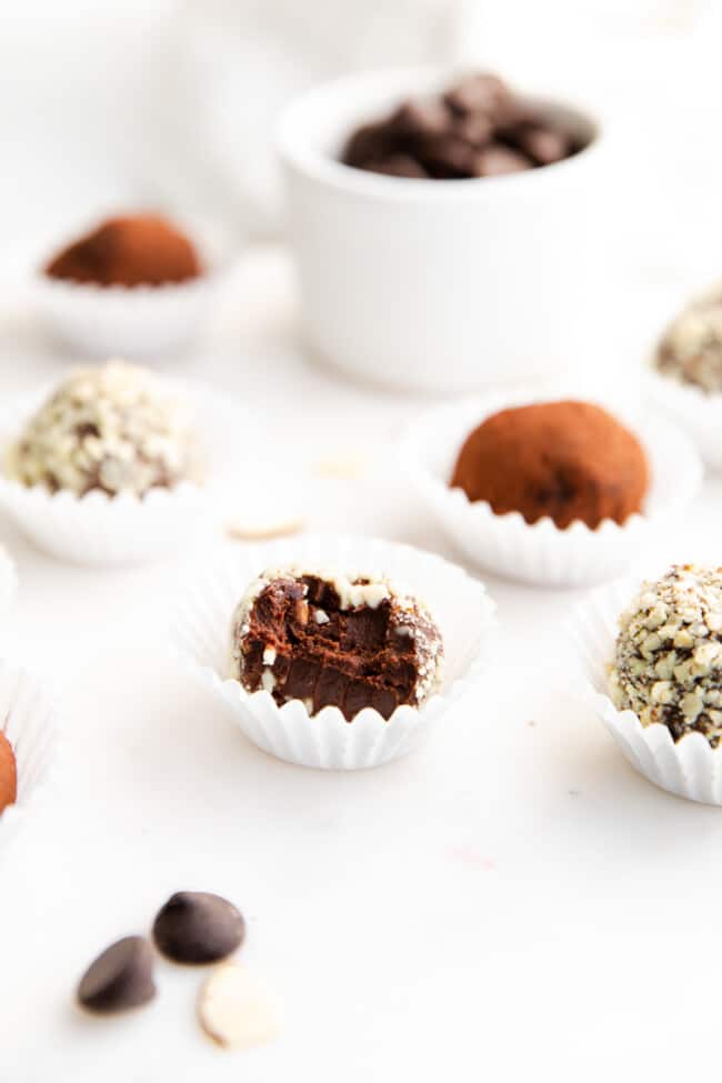 Amaretto Truffles - Easy Dessert Recipes