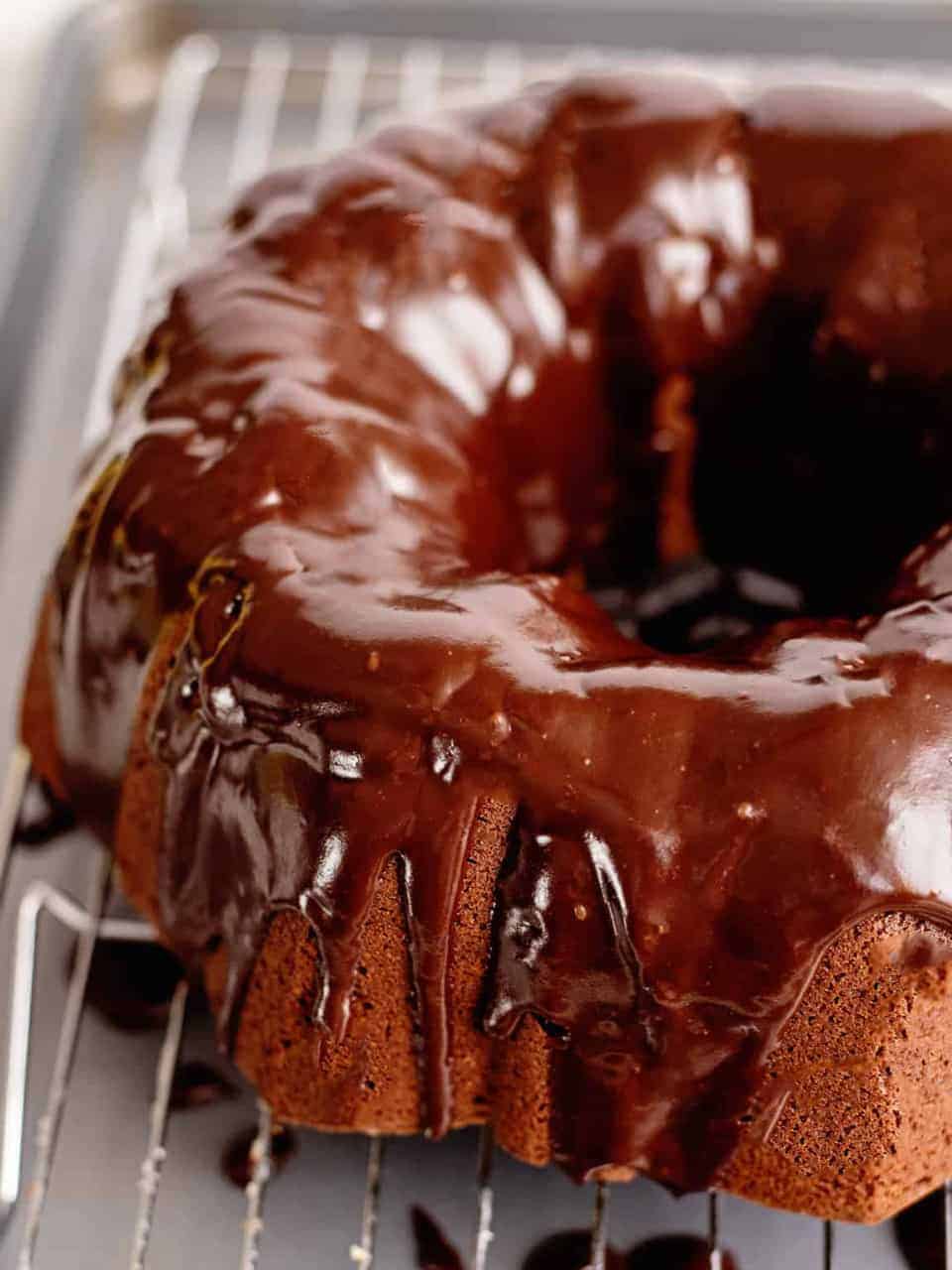 Best Chocolate Pound Cake - Easy Dessert Recipes