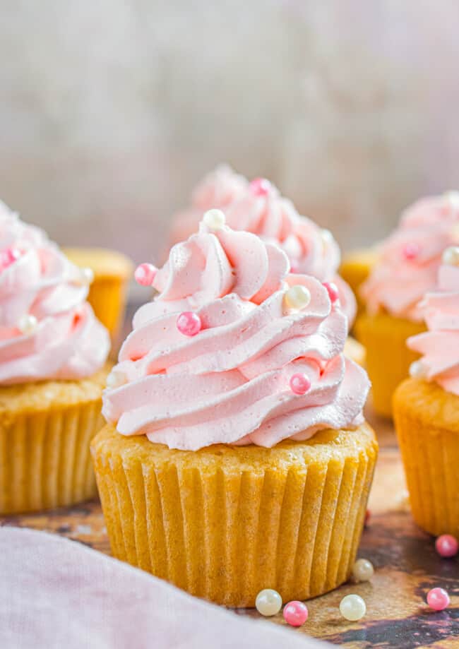 pink champagne cupcakes with pink champagne buttercream