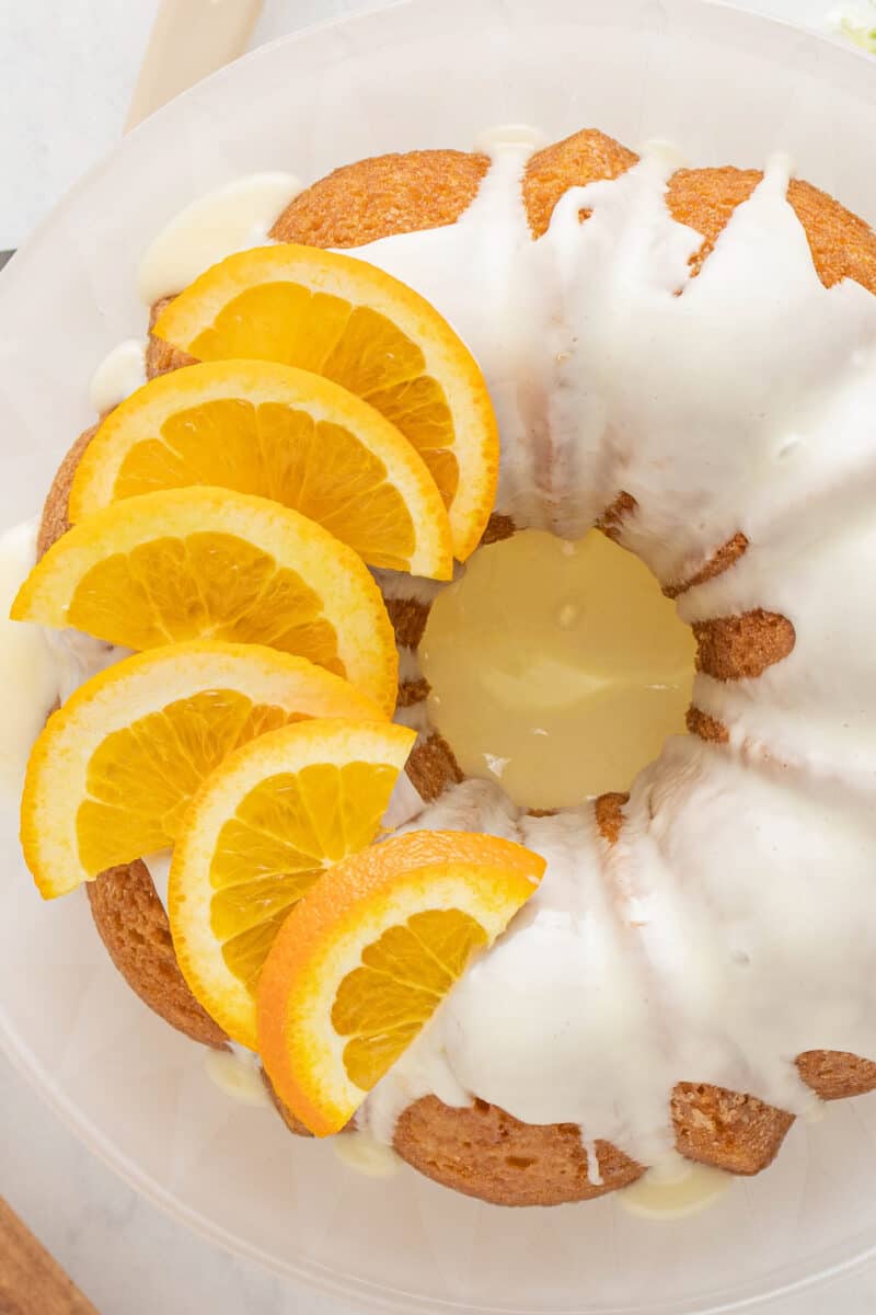 overhead orange bundt cake with orange slices