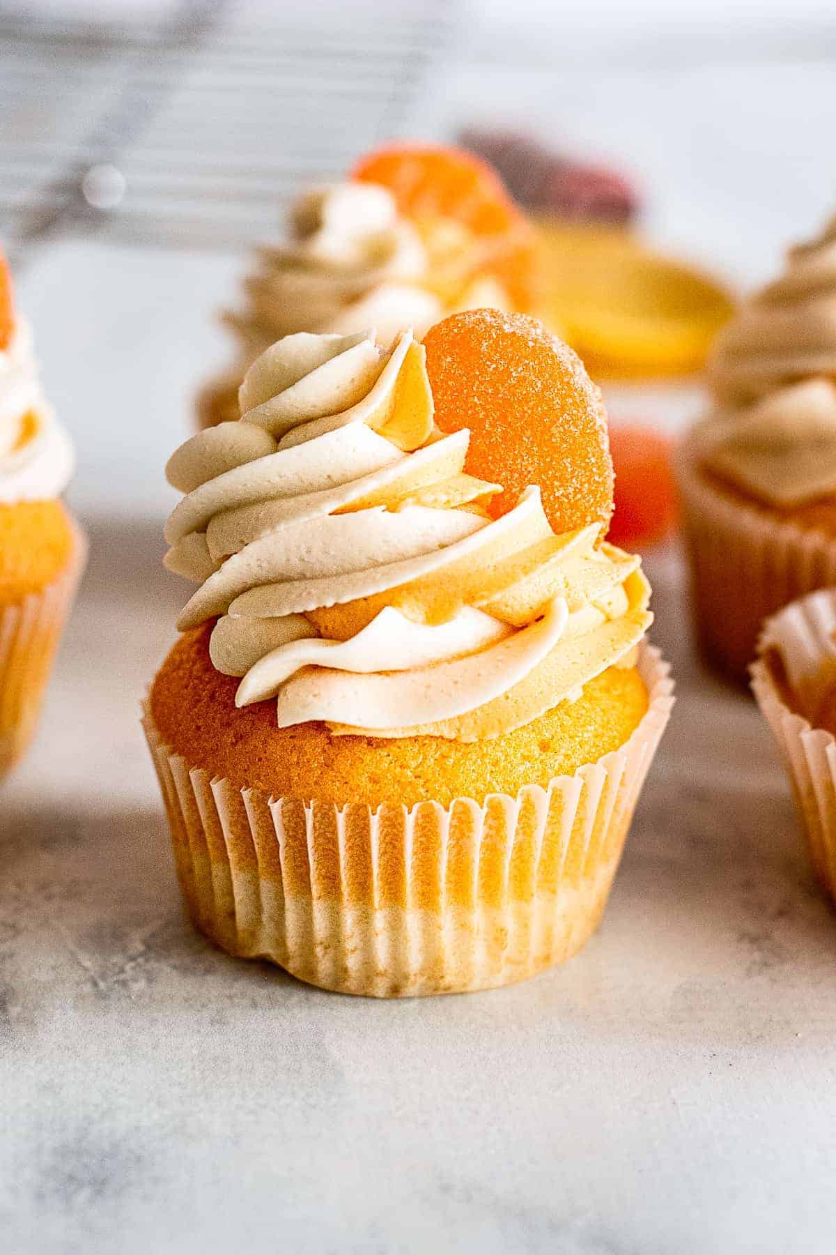 Orange Creamsicle Cupcakes with Cream Filling - Easy Dessert Recipes