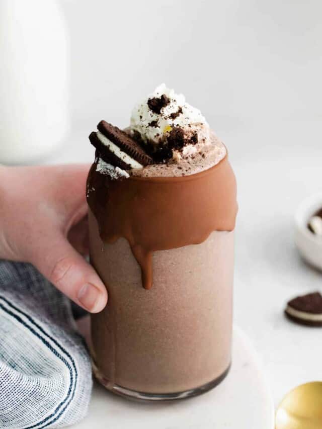 oreo milkshake in chocolate covered glass