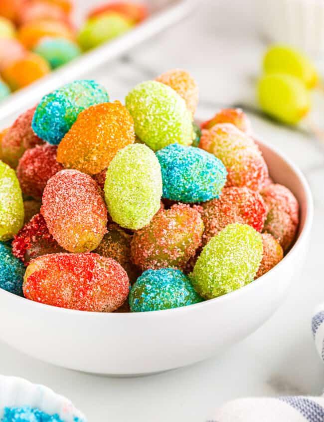 bowl of candy grapes made with jello