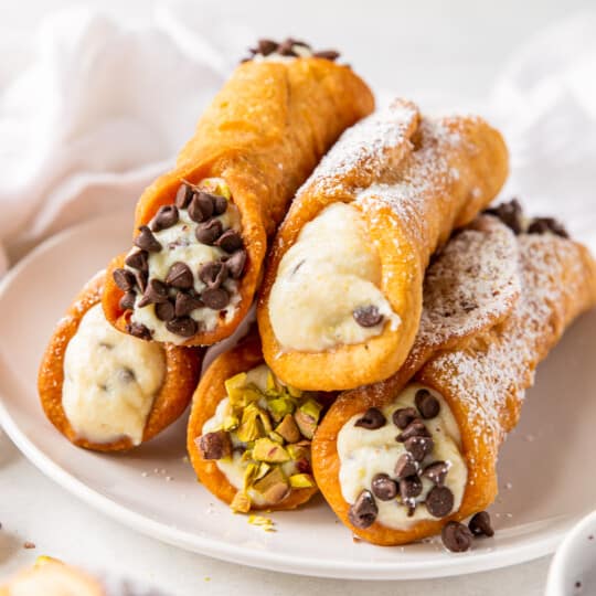 Cannoli Recipe - Easy Dessert Recipes