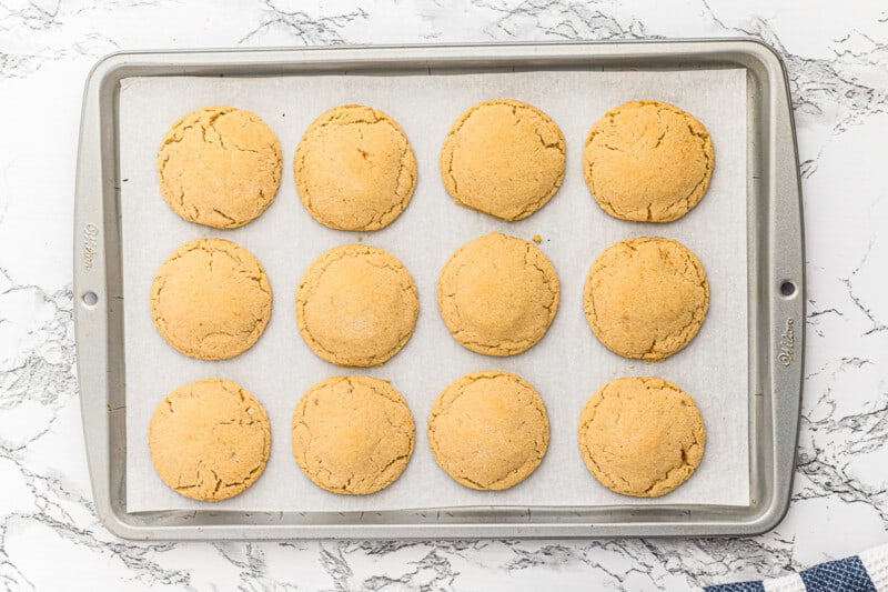 how to make peanut butter kiss cookies