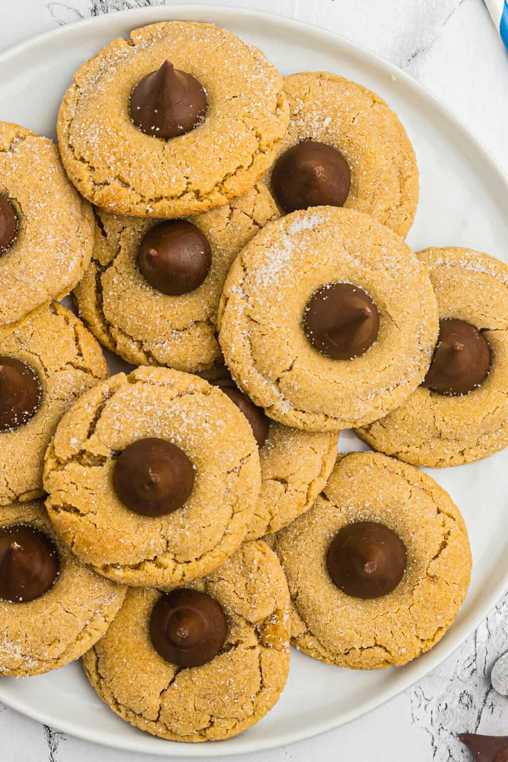 Peanut Butter Kiss Cookies Recipe - Easy Dessert Recipes