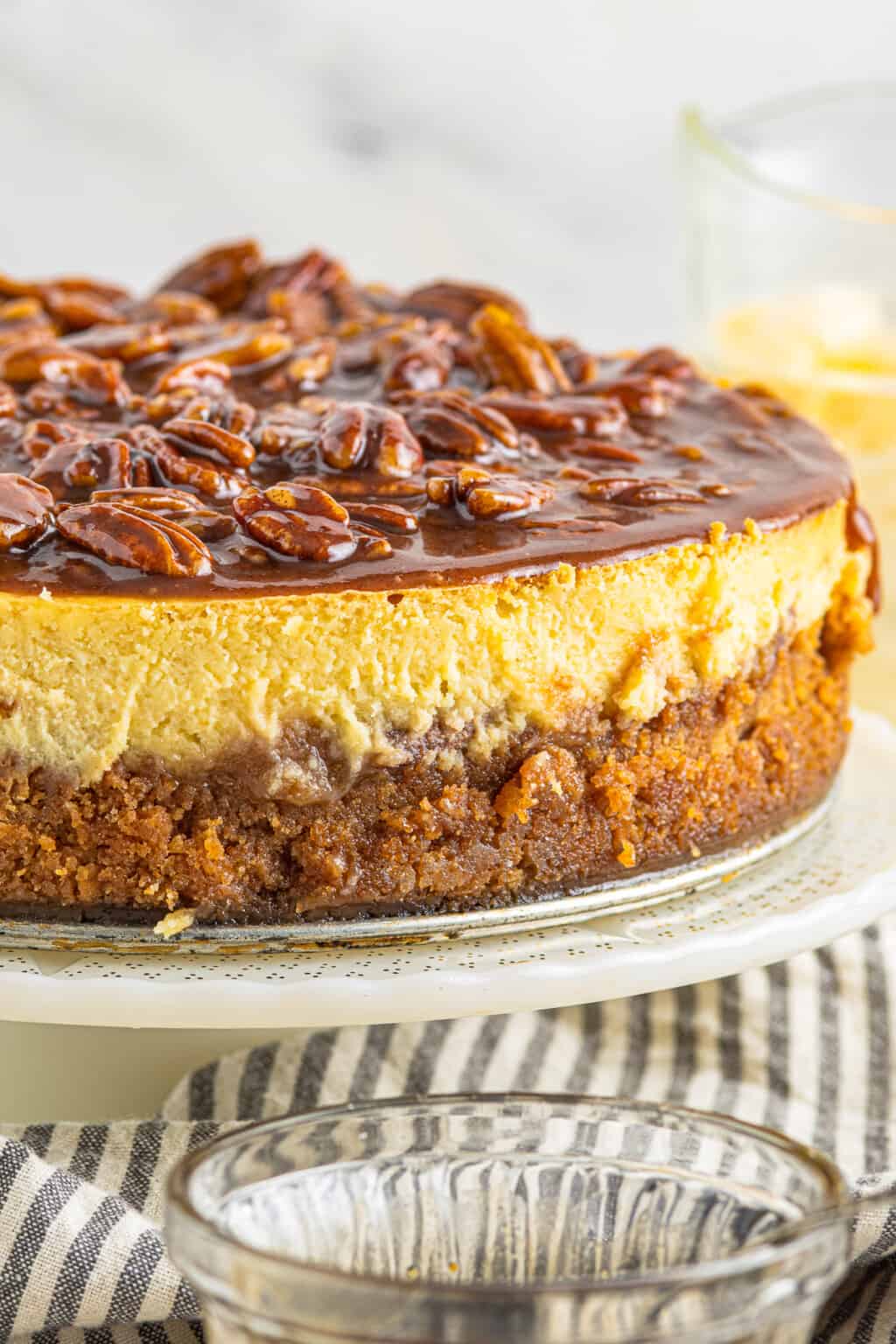 Pecan Pie Cheesecake Recipe - Easy Dessert Recipes