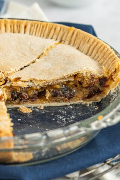 Sour Cream Raisin Pie Recipe - Easy Dessert Recipes