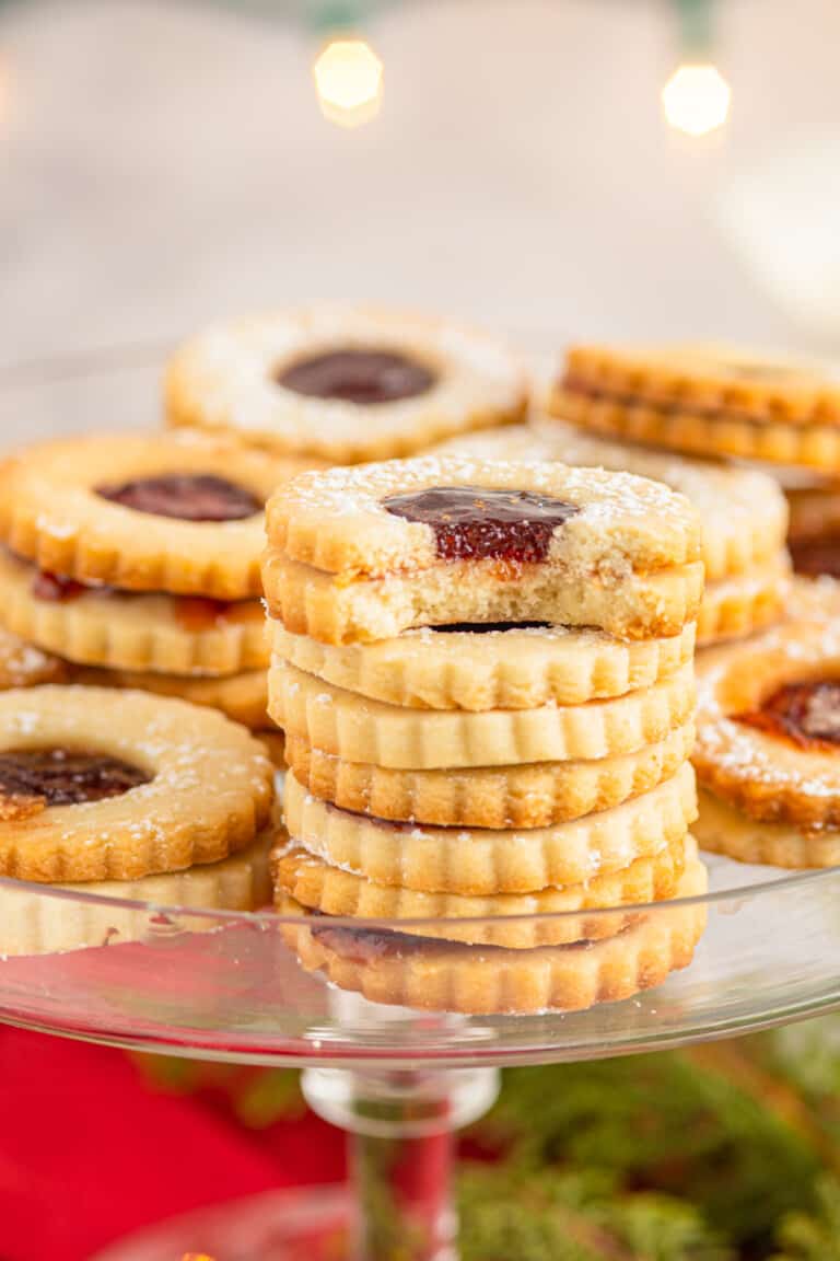 Classic Linzer Cookies (Jam) - Easy Dessert Recipes