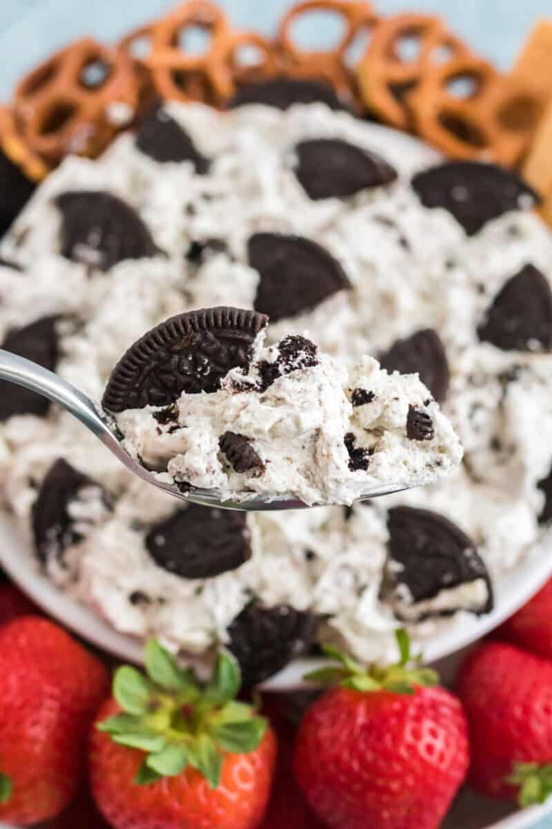 spoon of cookies and cream dip