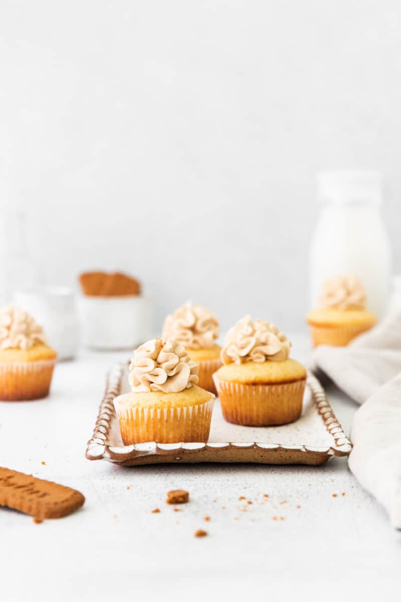 cookie butter cupcakes
