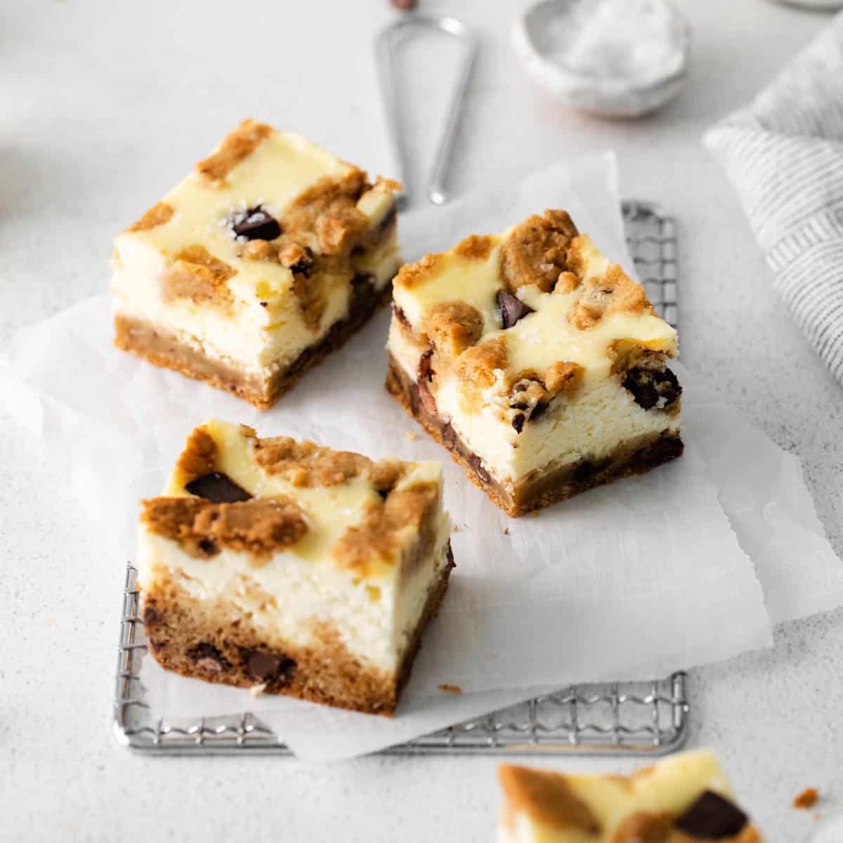 Cheesecake Cookie Bars