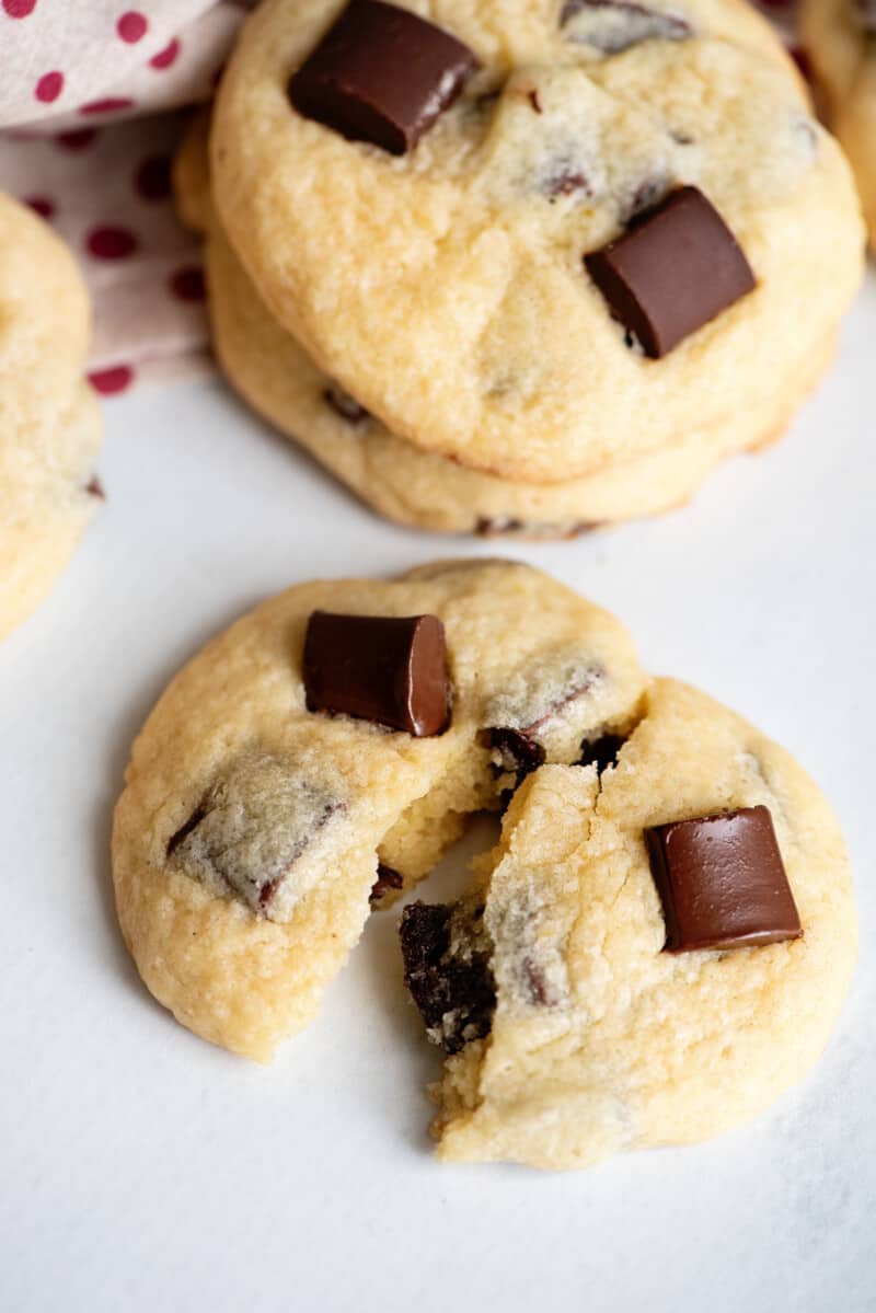 Chocolate Chunk Cookies Recipe - Easy Dessert Recipes