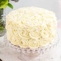 featured easy homemade wedding cake.