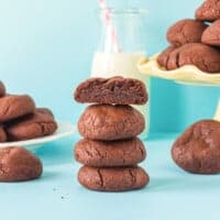 featured chocolate pudding cookies.