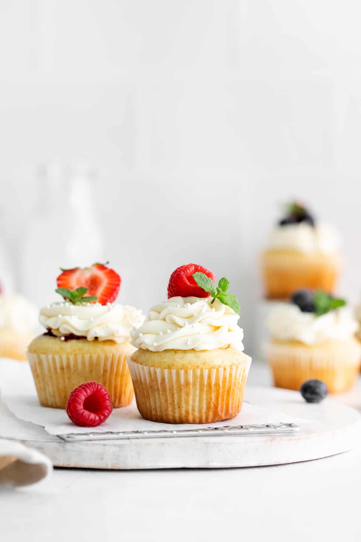 berry filled cupcakes with mascarpone frosting