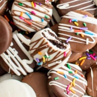 close up on a bunch of chocolate dipped Oreos