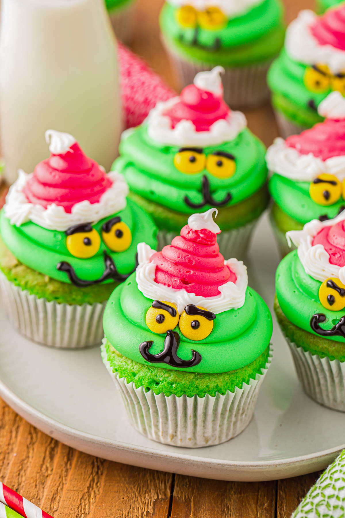 grinch cupcakes