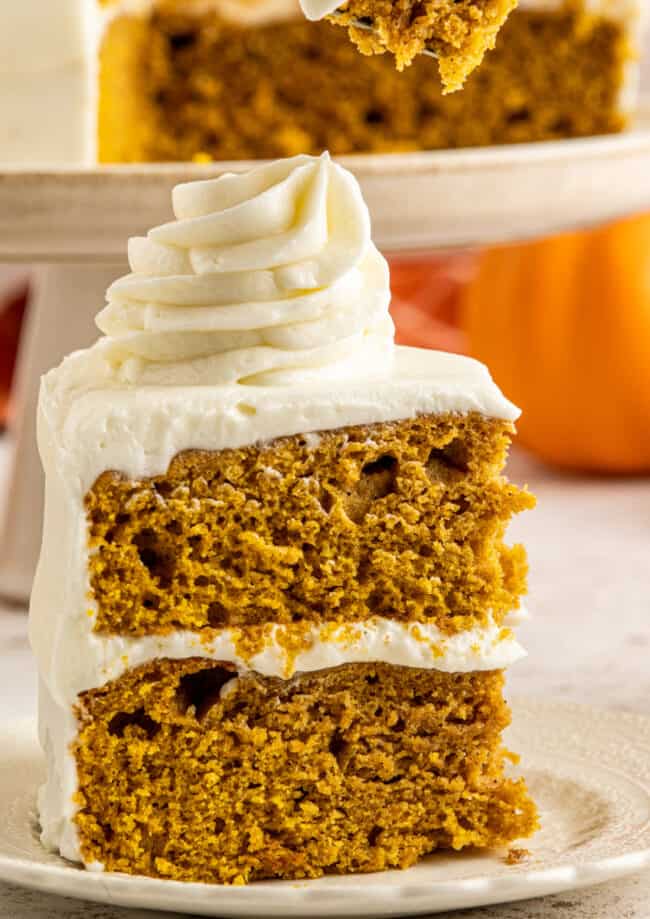 featured pumpkin cake