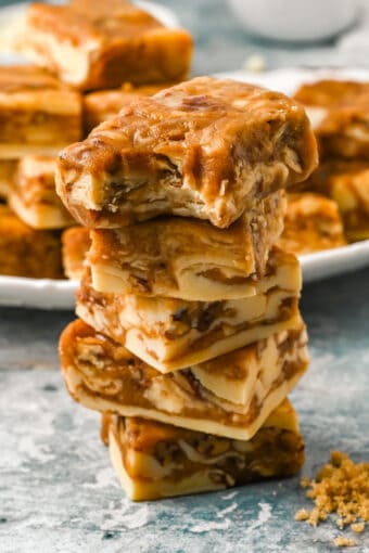 Pralines and Cream Fudge Recipe - Easy Dessert Recipes