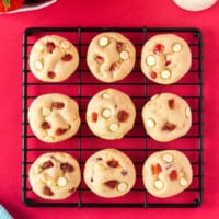 featured strawberry cheesecake cookies.