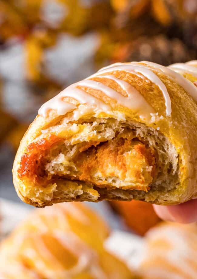 featured pumpkin pie crescent rolls