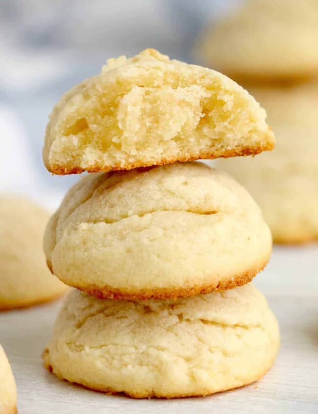 3 stacked butter cookies