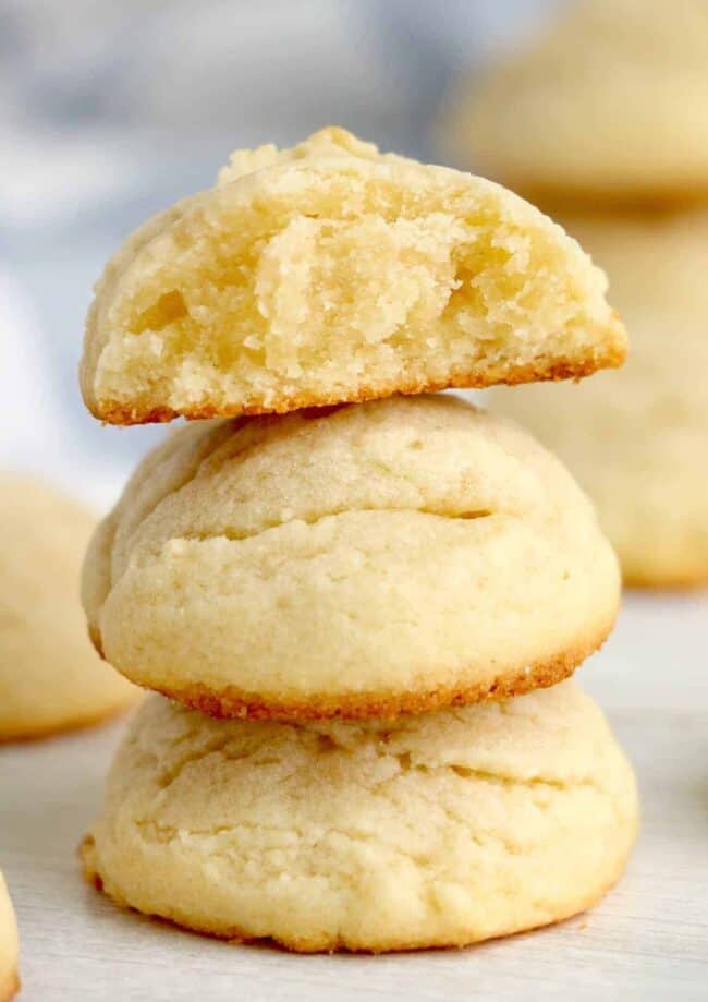 3 stacked butter cookies