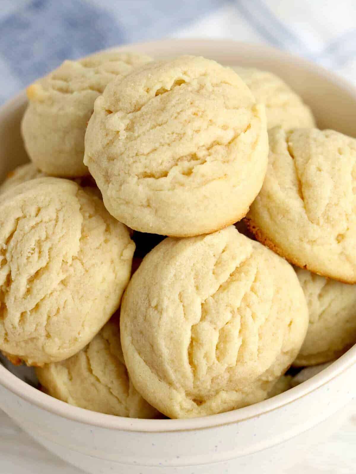 bowl of butter cookies