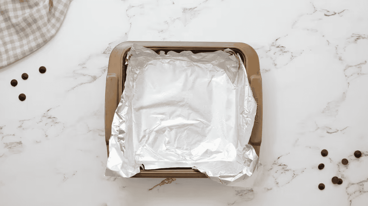 an 8x8 baking pan lined with foil and sprayed with nonstick spray.