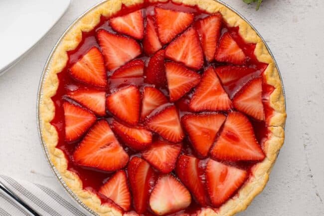 Strawberry Jello Pie Recipe - Easy Dessert Recipes