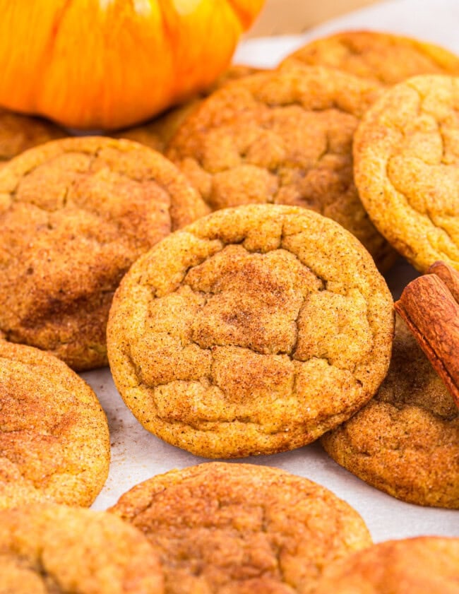 a pile of pumpkin snickerdoodle cookies.