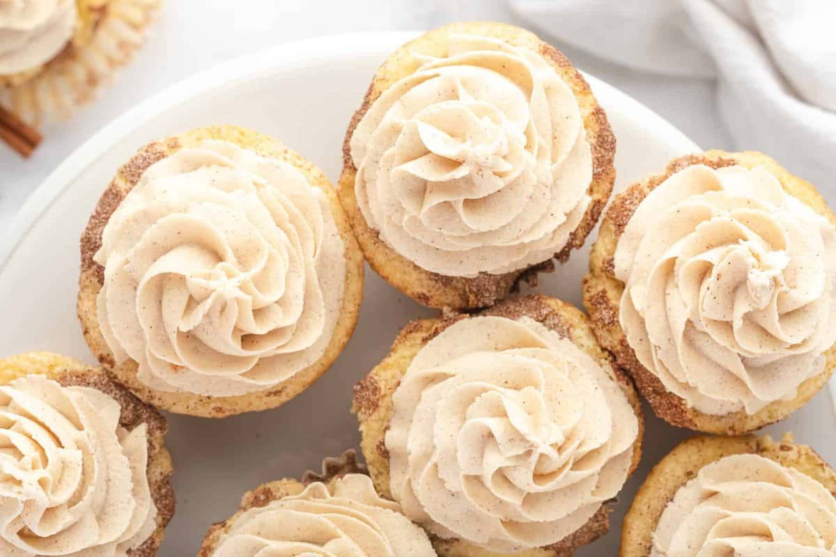overhead view of snickerdoodle cinnamon cupcakes