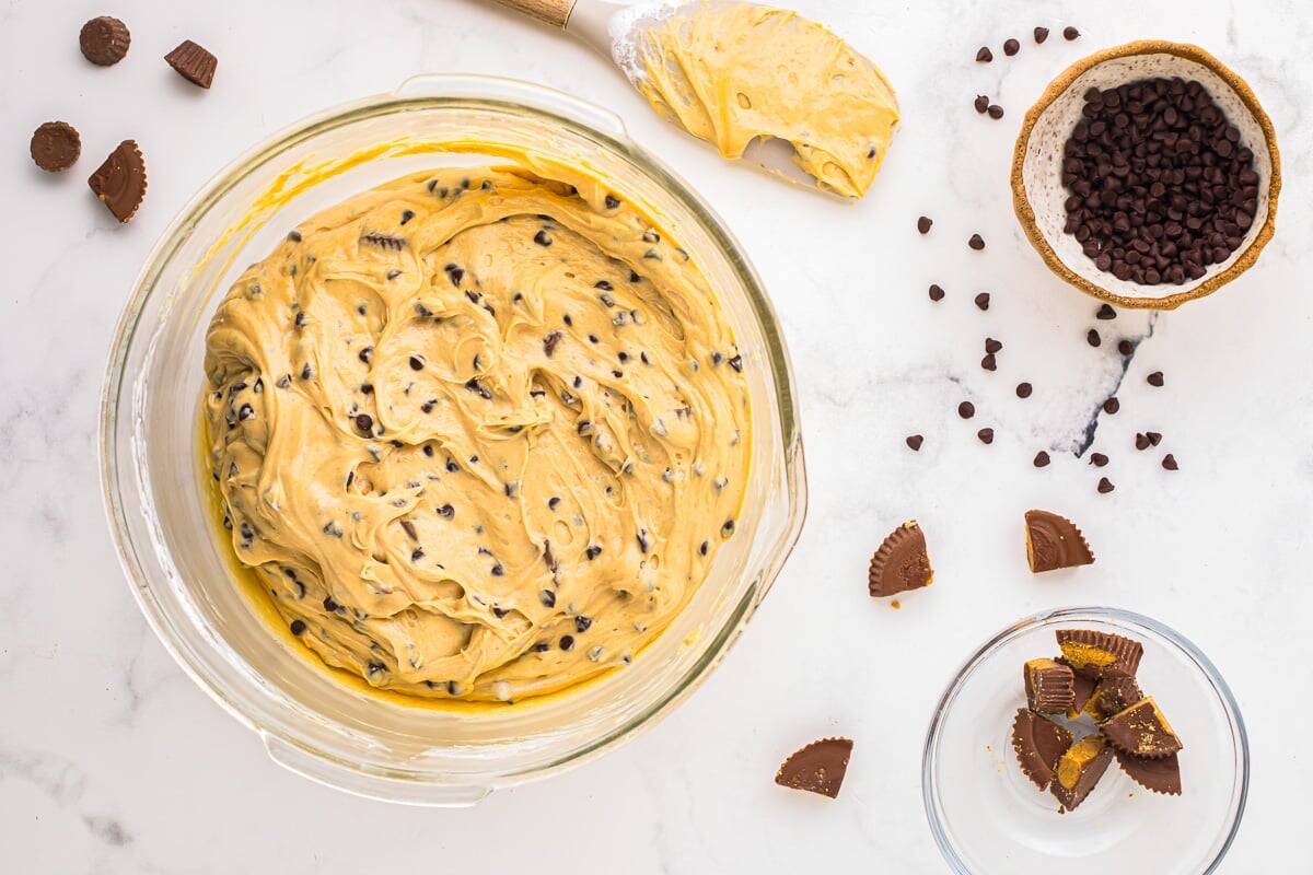 peanut butter fluff in a glass bowl.