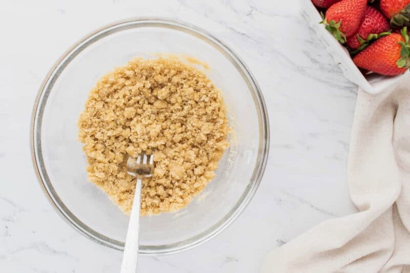 Streusel crumble topping.